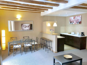 Apartamento Amplio en el Centro de Barcelona - 3 Habitaciones - ES-341-4
